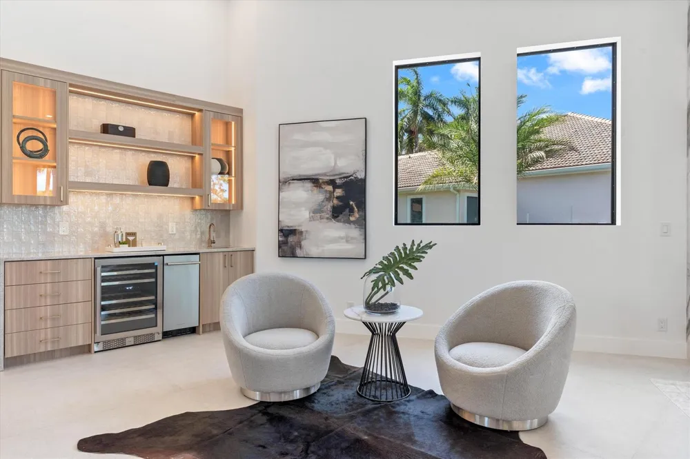 2525 Seminole Circle West Palm Beach, FL 33409