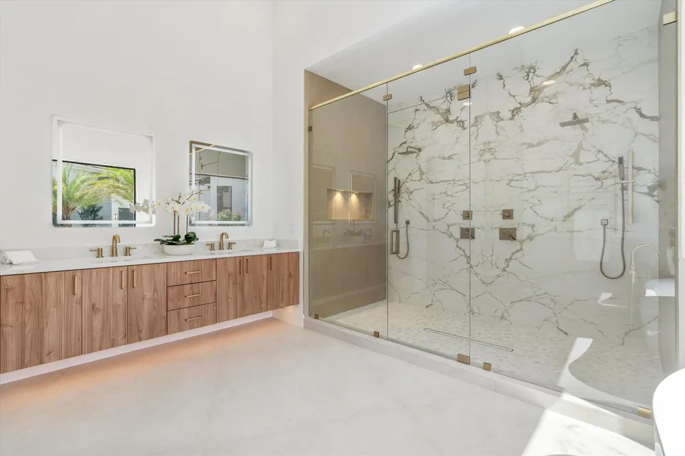 2525 Seminole Circle West Palm Beach, FL 33409