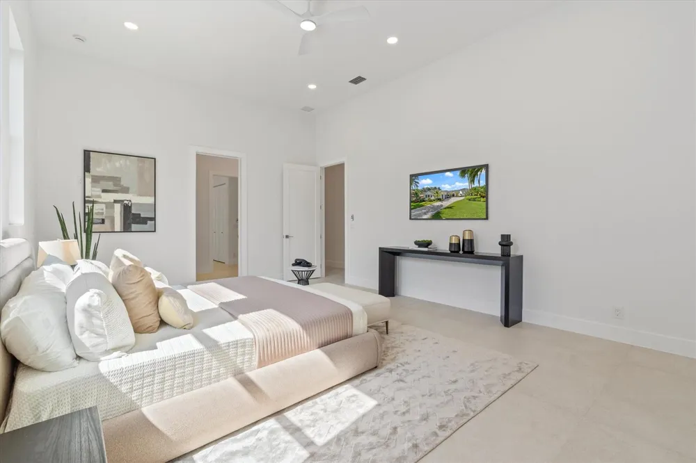 2525 Seminole Circle West Palm Beach, FL 33409