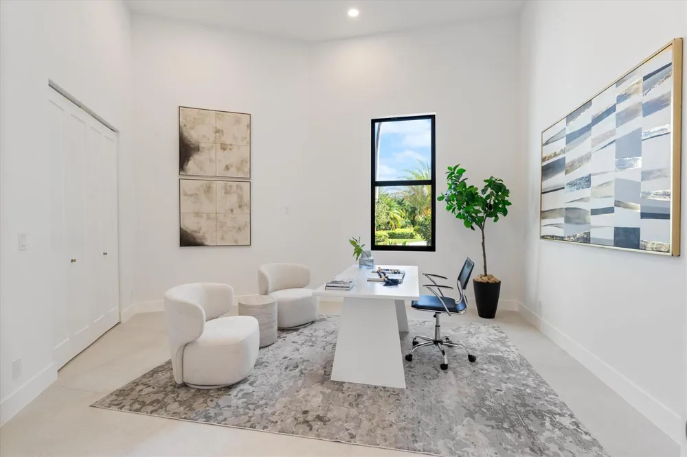 2525 Seminole Circle West Palm Beach, FL 33409
