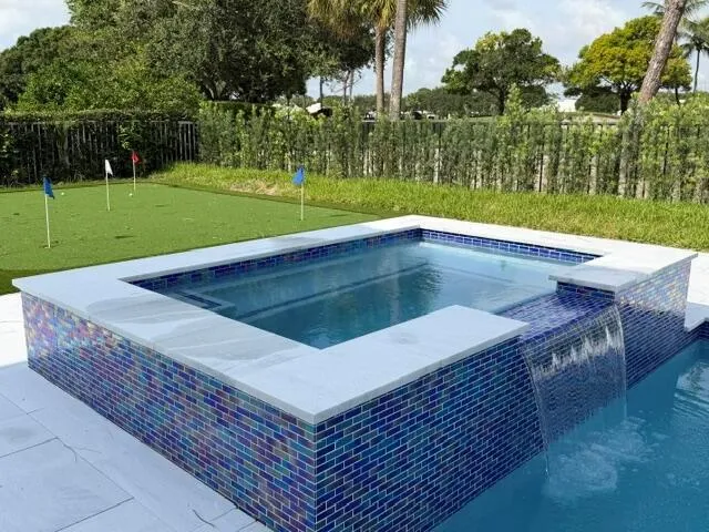 2525 Seminole Circle West Palm Beach, FL 33409