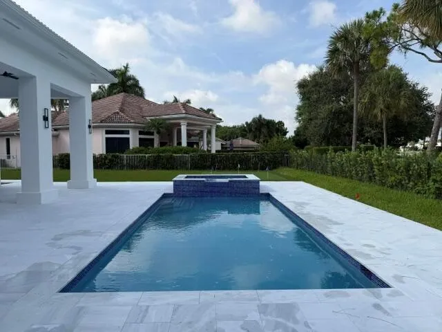 2525 Seminole Circle West Palm Beach, FL 33409