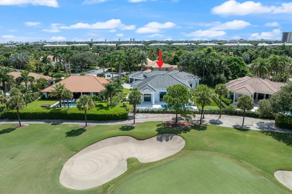 2525 Seminole Circle West Palm Beach, FL 33409