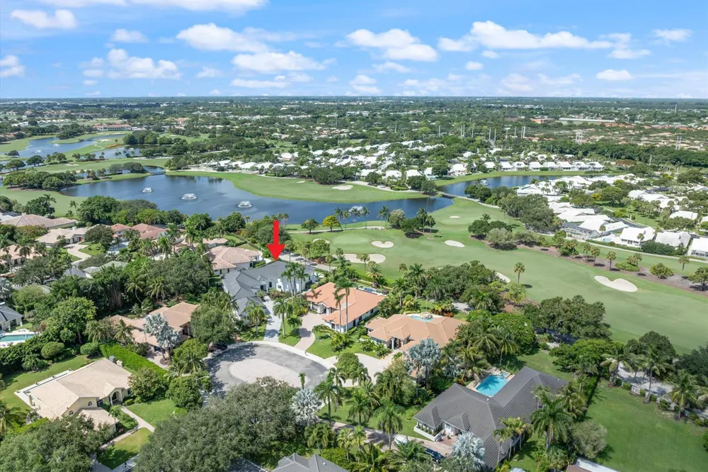 2525 Seminole Circle West Palm Beach, FL 33409