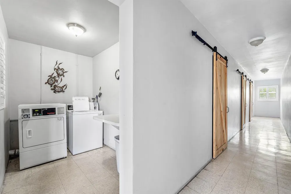 4111 NE 21st Way #204 Lighthouse Point, FL 33064
