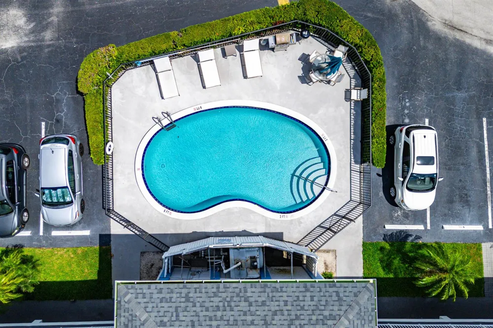 4111 NE 21st Way #204 Lighthouse Point, FL 33064