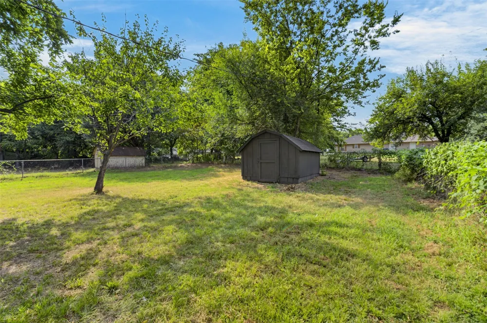 516 E Armory Avenue Fort Gibson, OK 74434