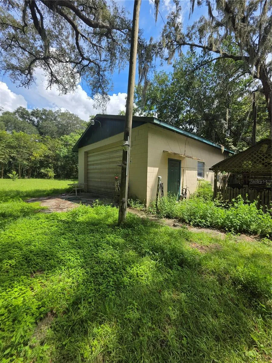 11647 SE 60TH AVENUE Belleview, FL 34420