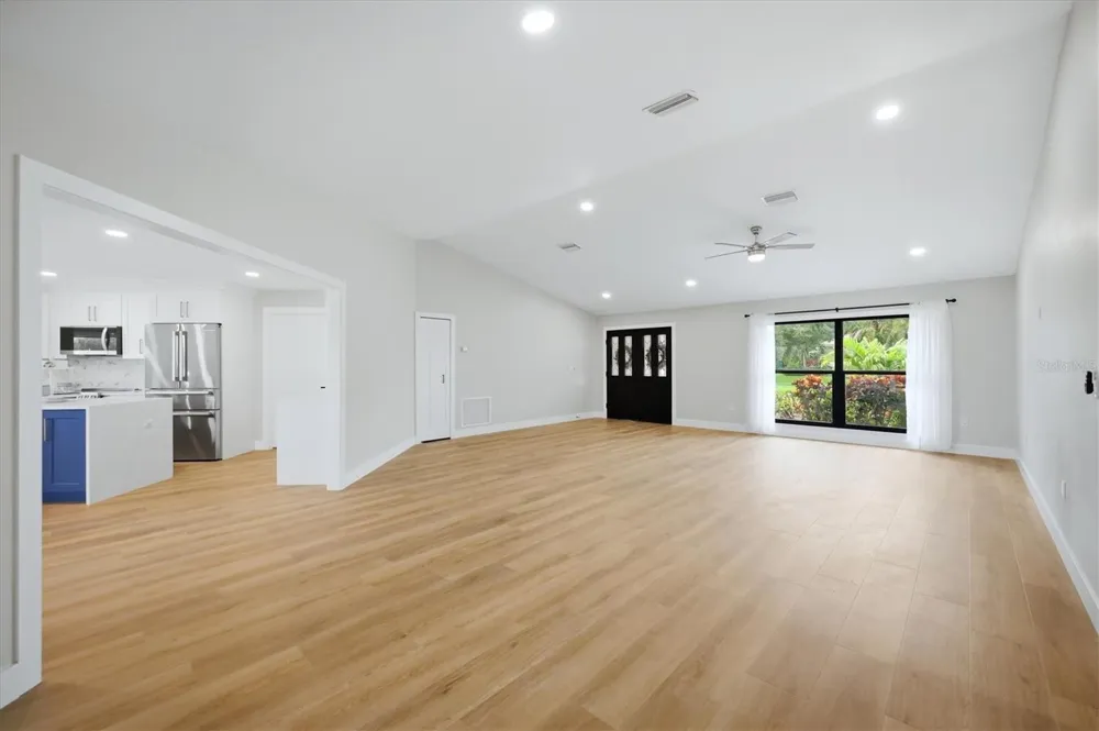 8822 MISTY CREEK DRIVE Sarasota, FL 34241