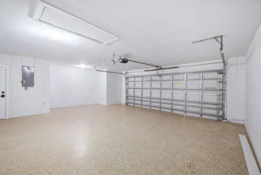 8822 MISTY CREEK DRIVE Sarasota, FL 34241