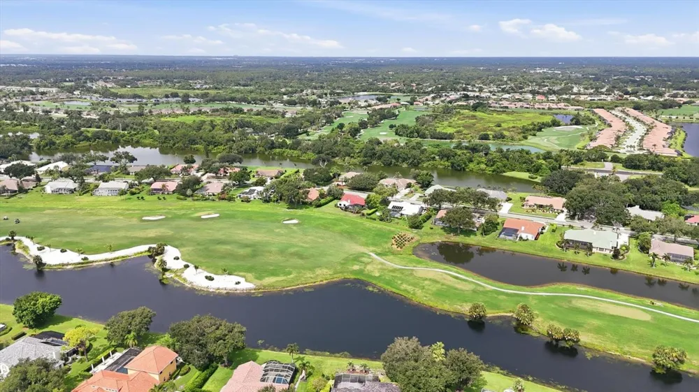 8822 MISTY CREEK DRIVE Sarasota, FL 34241