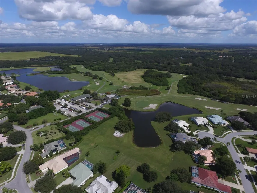 8822 MISTY CREEK DRIVE Sarasota, FL 34241