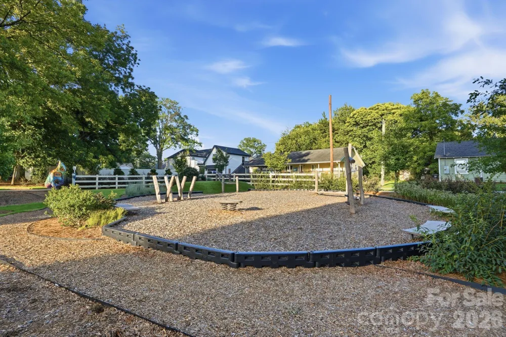 215 Tamala Street Davidson, NC 28036