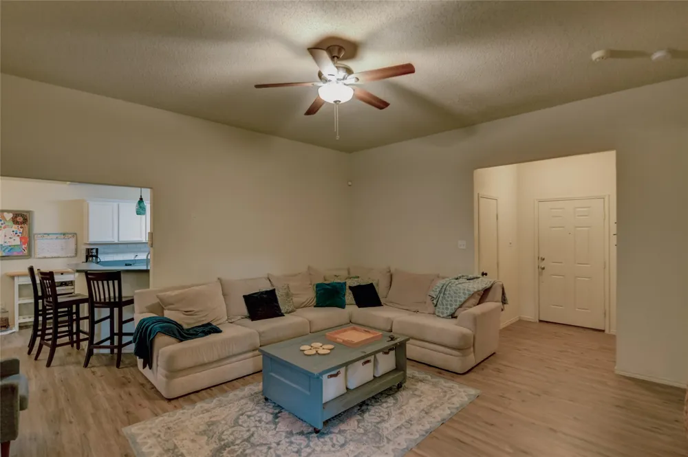 1129 Doreen Street White Settlement, TX 76108