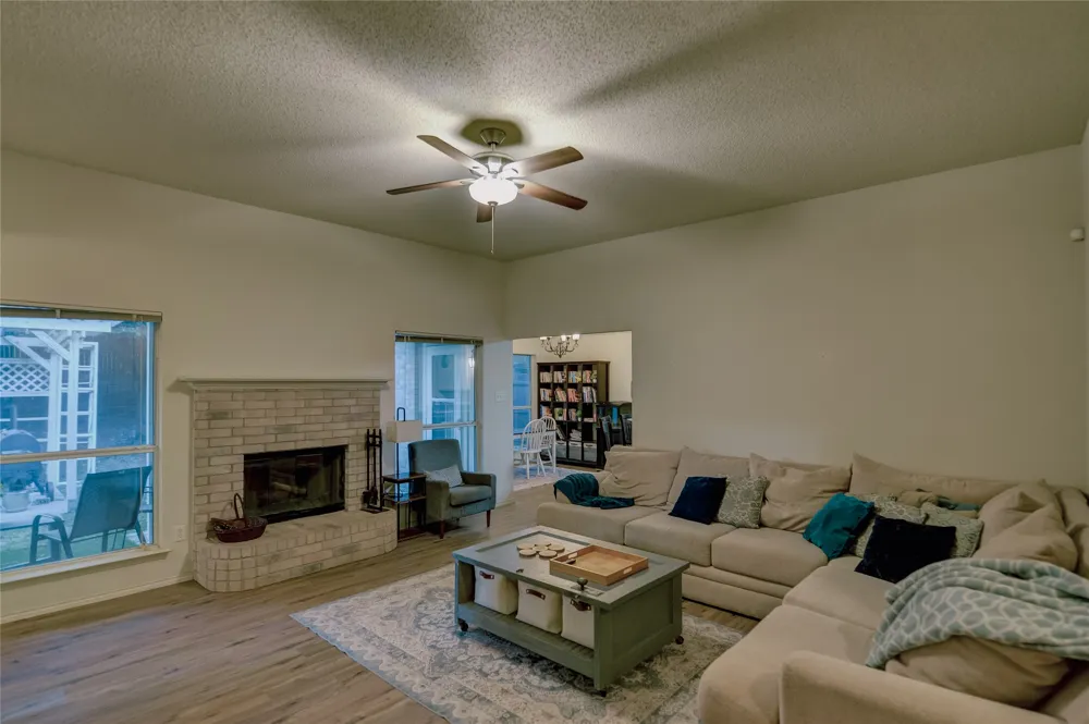 1129 Doreen Street White Settlement, TX 76108