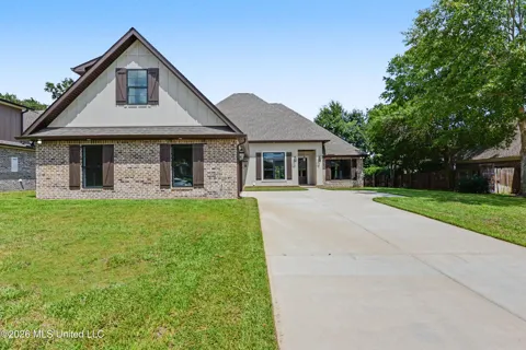 138 Destiny Oaks Drive