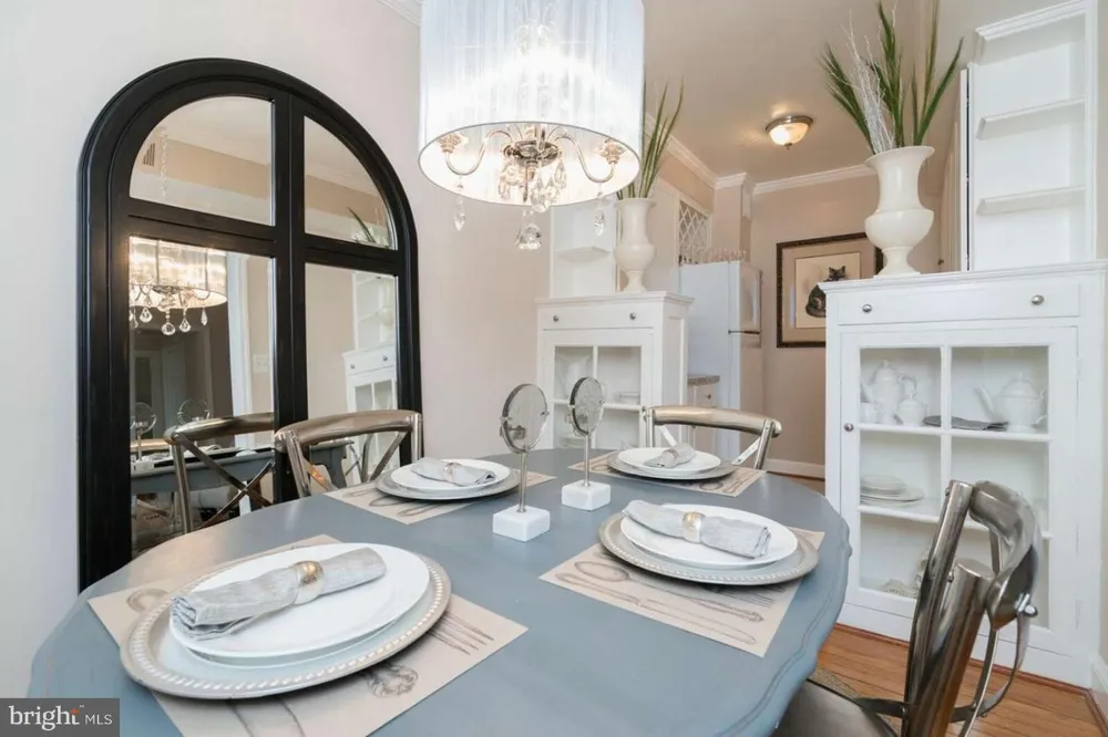 6 E NELSON AVENUE #A313 Alexandria, VA 22301