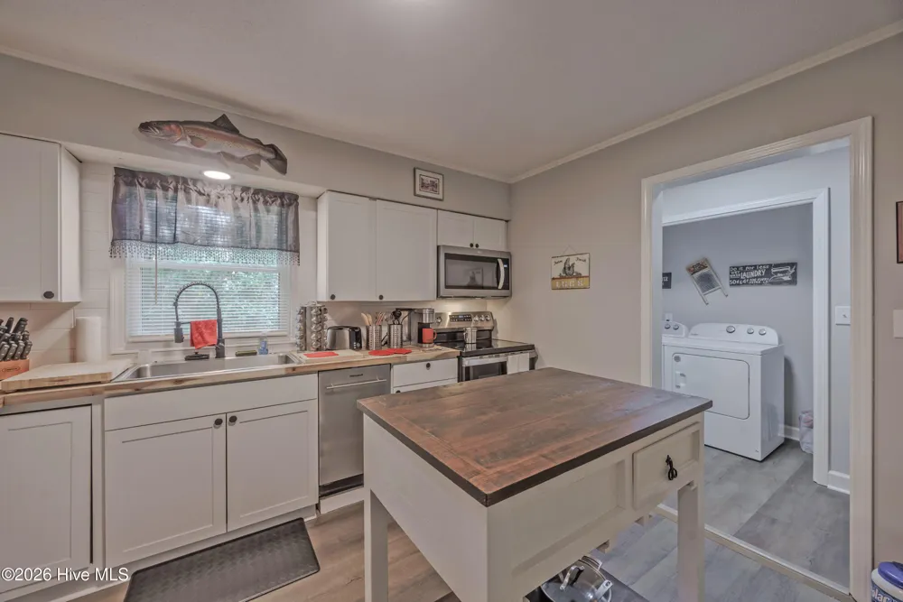 614 Forest Lane Wallace, NC 28466