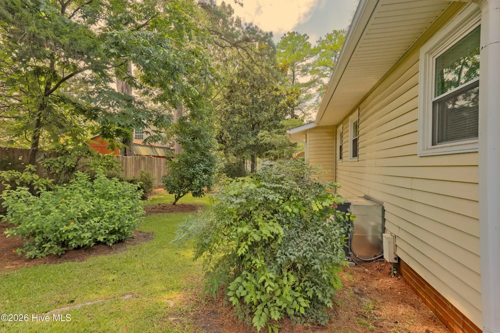614 Forest Lane Wallace, NC 28466