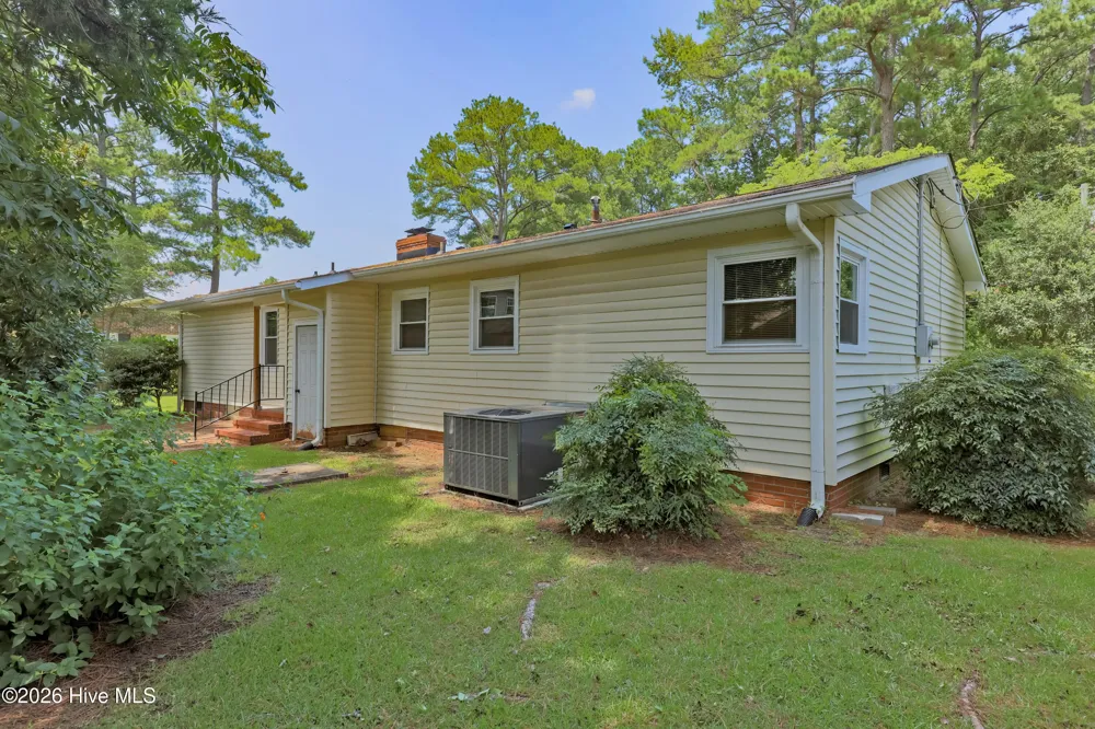 614 Forest Lane Wallace, NC 28466