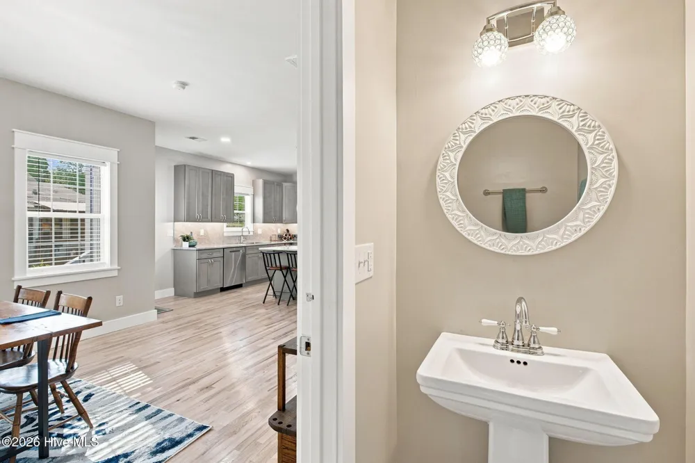 512 Queen Street Wilmington, NC 28401