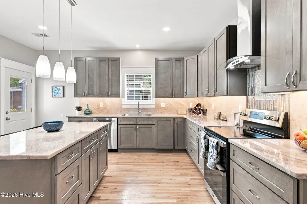 512 Queen Street Wilmington, NC 28401