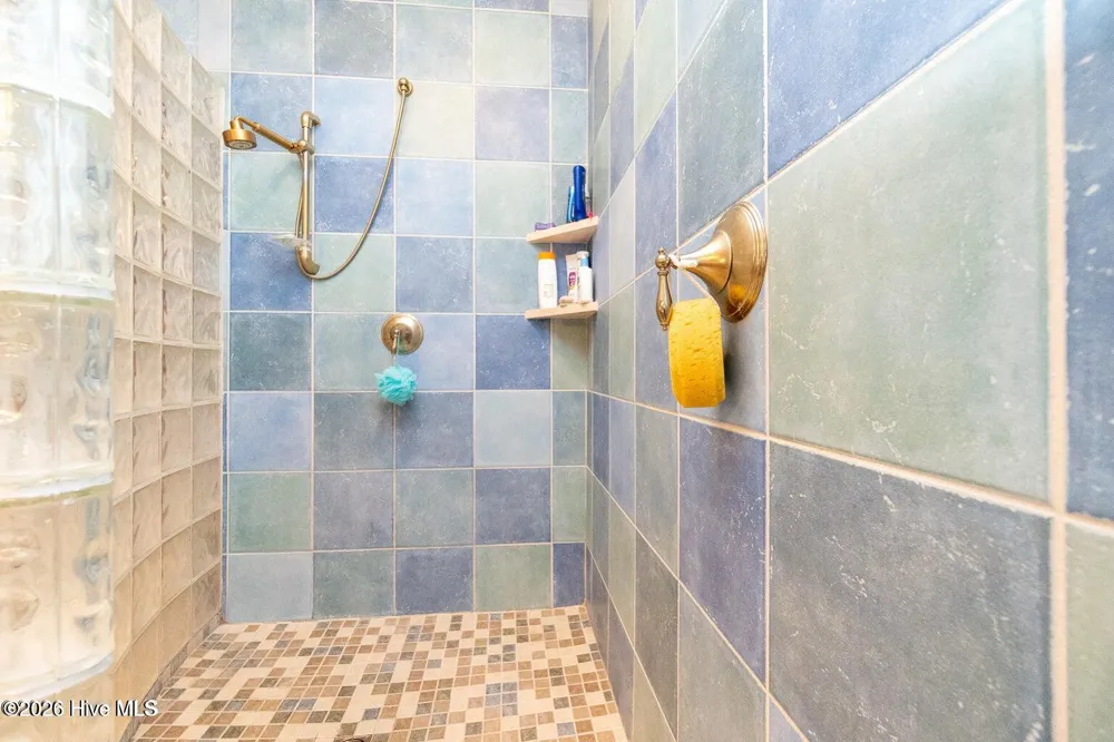207 Megan Loop S Hertford, NC 27944