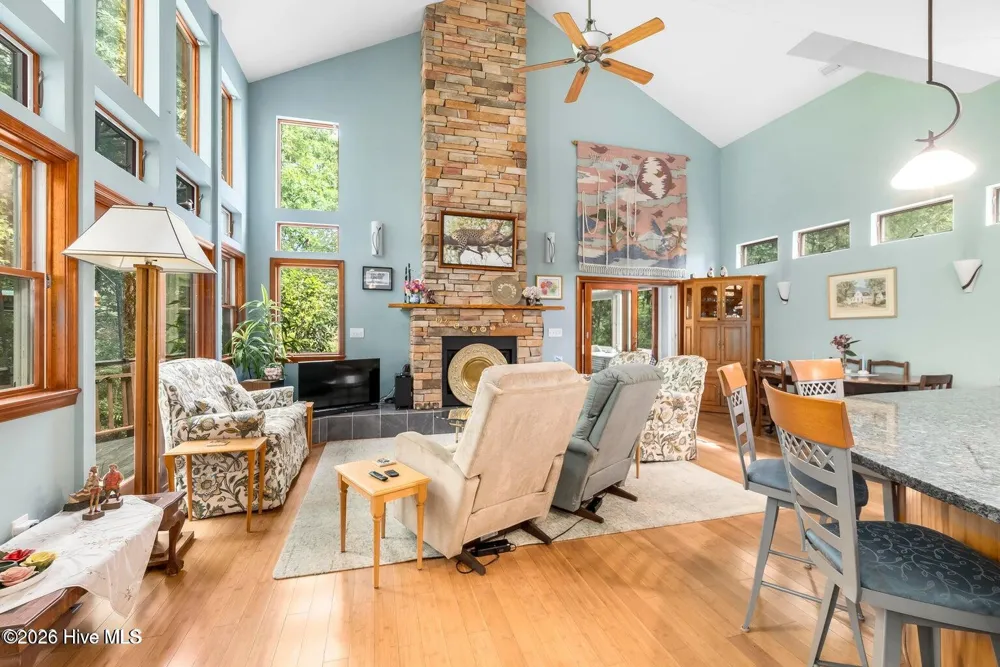 207 Megan Loop S Hertford, NC 27944