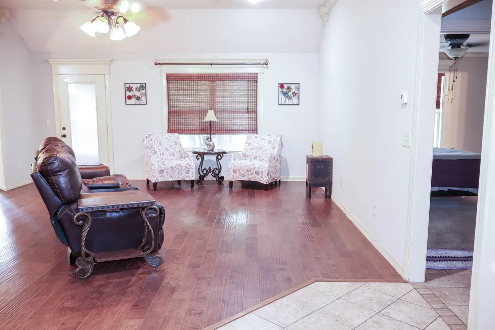 1520 Cherokee Rock Road Muldrow, OK 74948