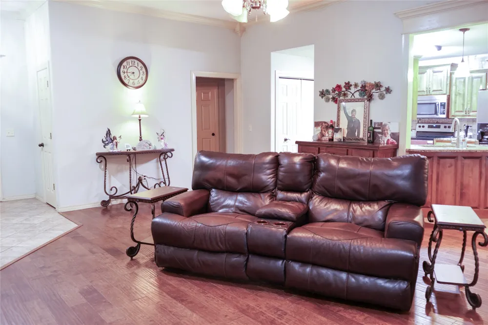 1520 Cherokee Rock Road Muldrow, OK 74948