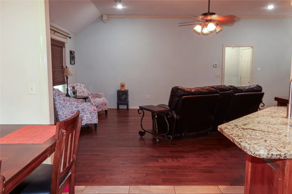 1520 Cherokee Rock Road Muldrow, OK 74948
