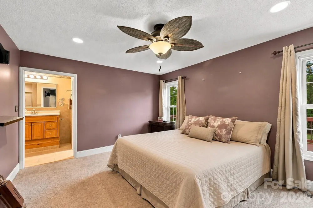 199 Bethlehem Manufacturing Lane Hickory, NC 28601