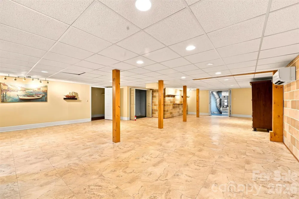 199 Bethlehem Manufacturing Lane Hickory, NC 28601