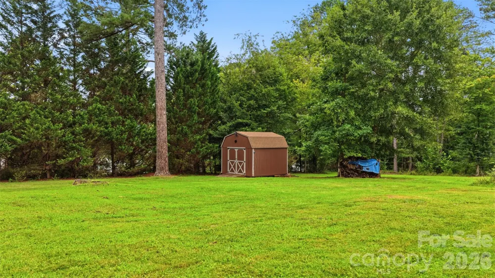 199 Bethlehem Manufacturing Lane Hickory, NC 28601