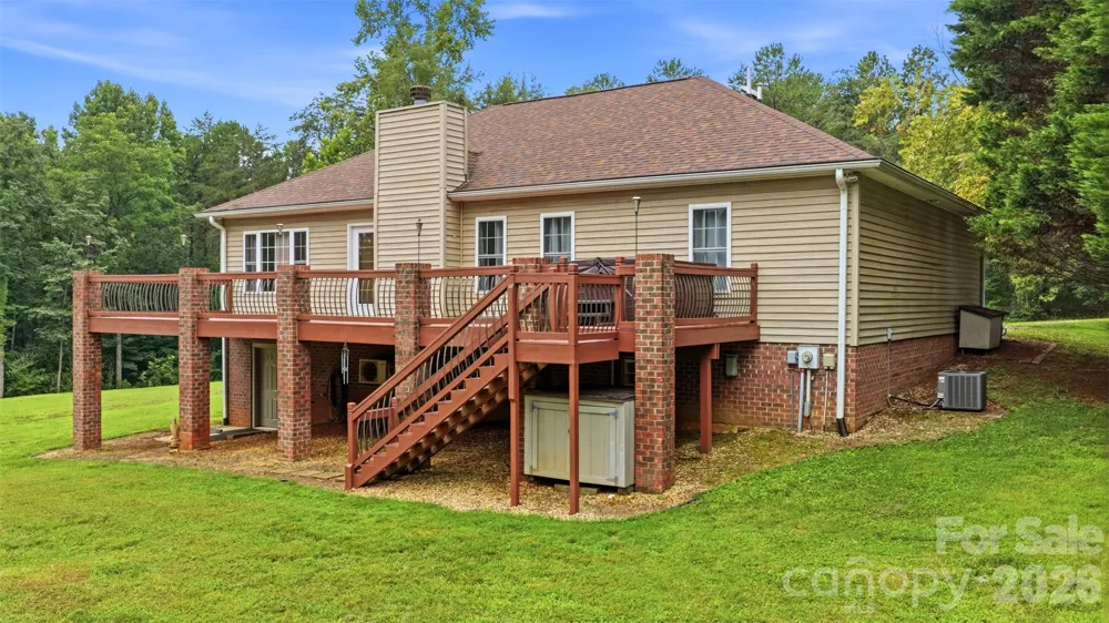 199 Bethlehem Manufacturing Lane Hickory, NC 28601