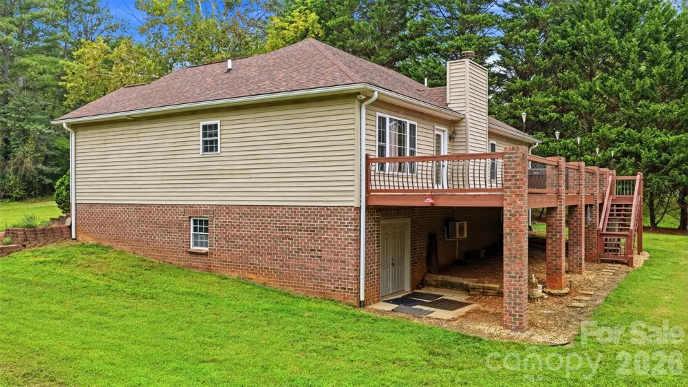 199 Bethlehem Manufacturing Lane Hickory, NC 28601