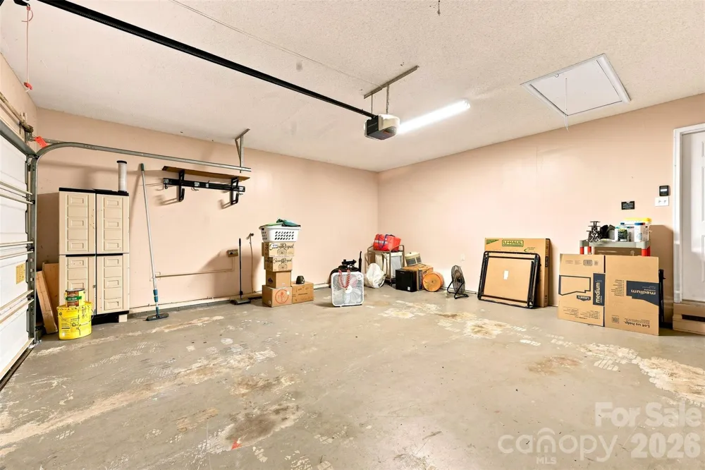 199 Bethlehem Manufacturing Lane Hickory, NC 28601