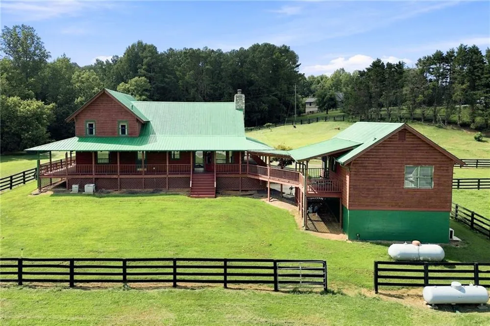 1225 Henry Turner Trail Ball Ground, GA 30107