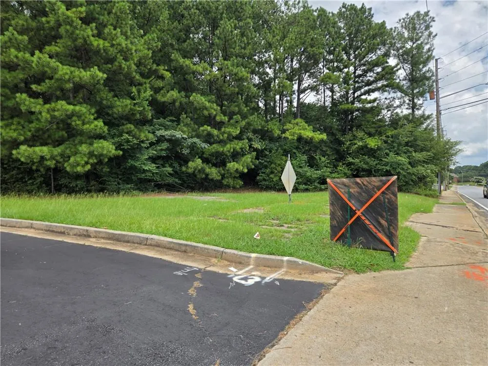 351 W Pike Street Lawrenceville, GA 30046