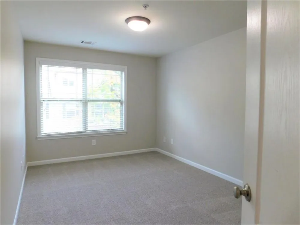 524 Ridge View Crossing Woodstock, GA 30188