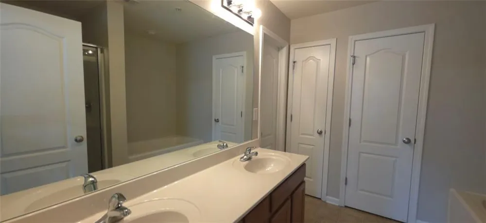 524 Ridge View Crossing Woodstock, GA 30188