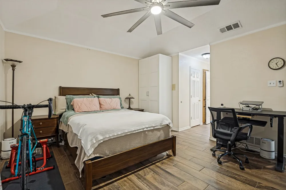 2806 Cinnamon Springs Road Glenn Heights, TX 75154