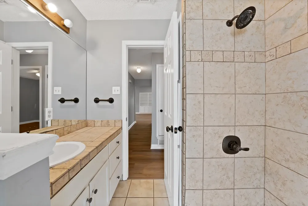 105 Arthur Drive Kennedale, TX 76060