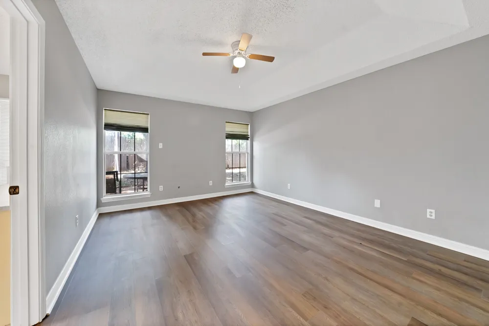 105 Arthur Drive Kennedale, TX 76060