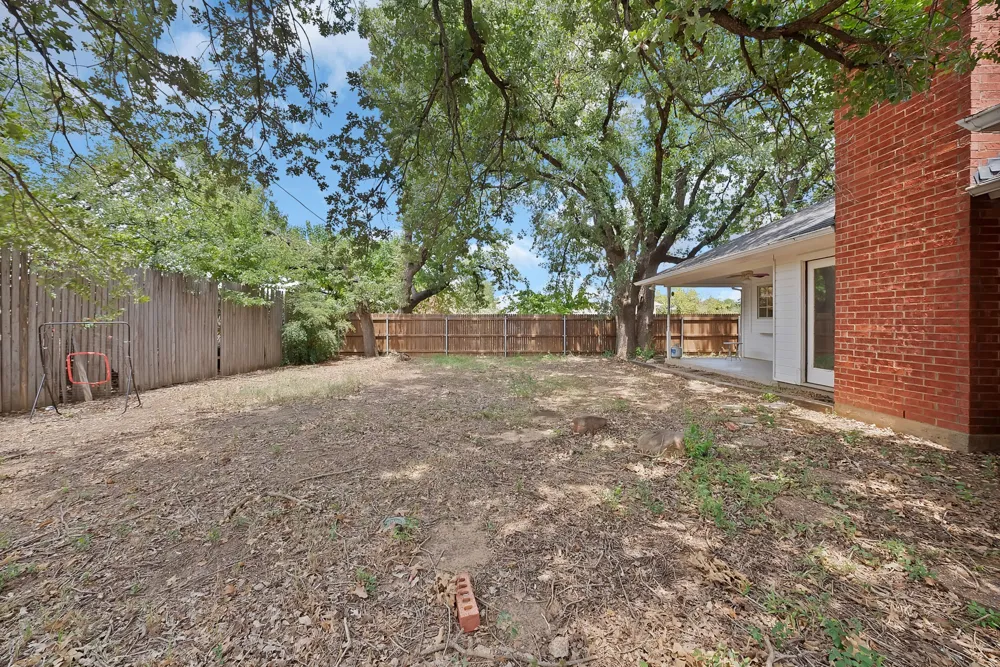 105 Arthur Drive Kennedale, TX 76060
