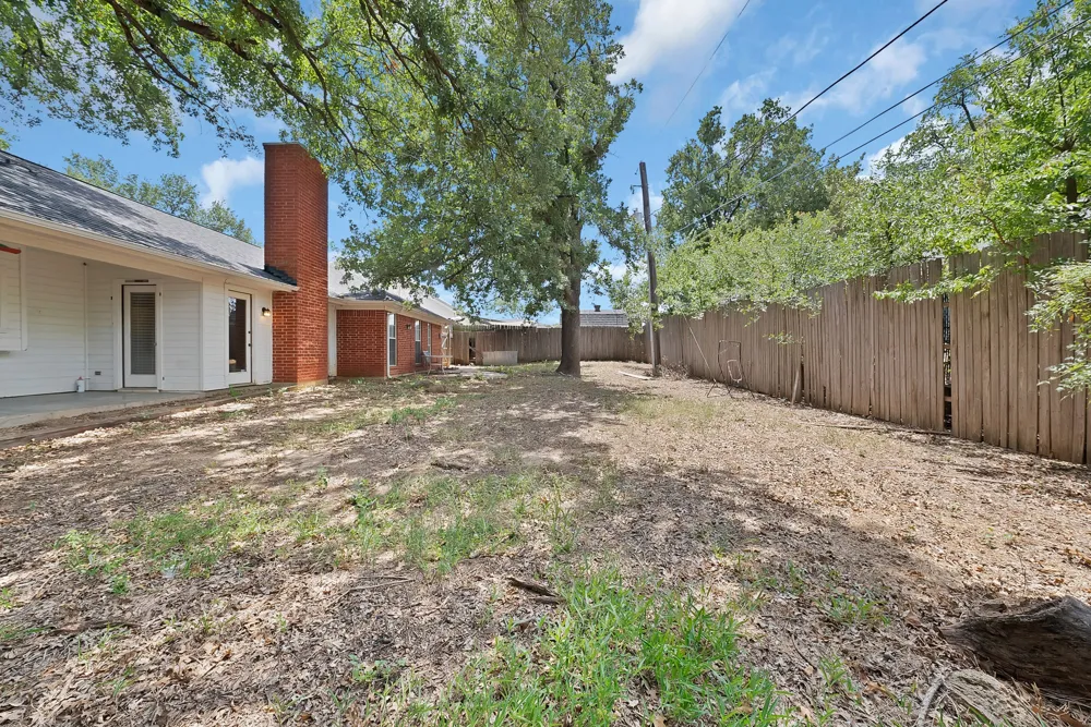 105 Arthur Drive Kennedale, TX 76060