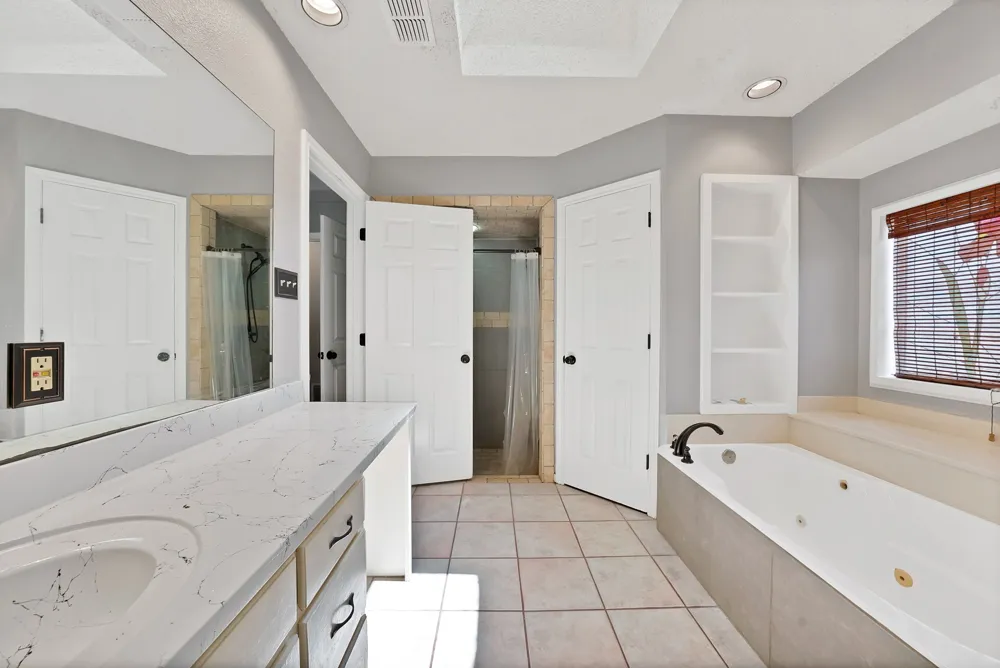 105 Arthur Drive Kennedale, TX 76060
