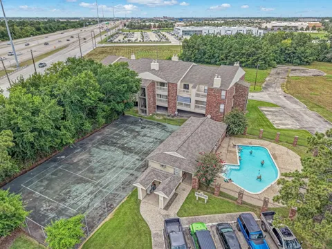 2501 Gulf Freeway #256D