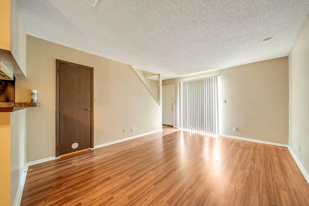 2501 Gulf Freeway #256D Dickinson, TX 77539