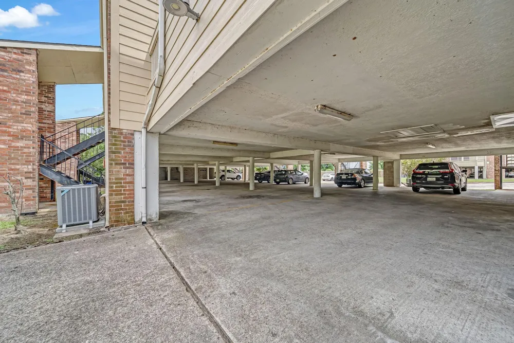 2501 Gulf Freeway #256D Dickinson, TX 77539